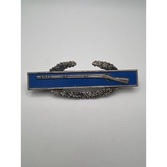 Vintage WWII Pin Combat Infantry Rifle Pin Clutch Back Military - Picture 3 of 3